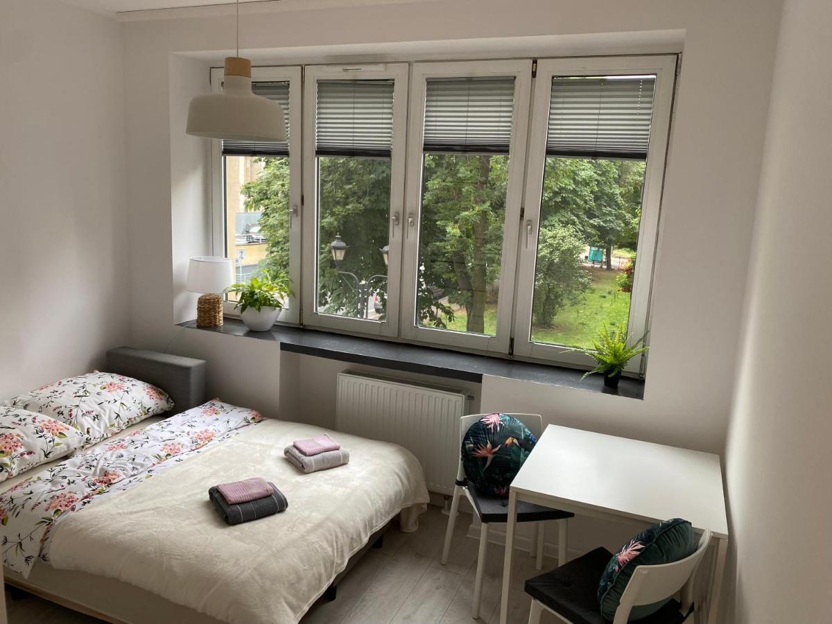 Kawalerki Basi Przy Dabrowskiego 22 Kattowitz Exterior foto
